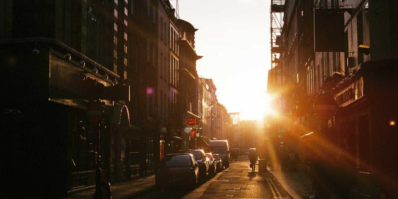 IPv6规模化部署实战指南：过渡技术、安全考量与运维实践